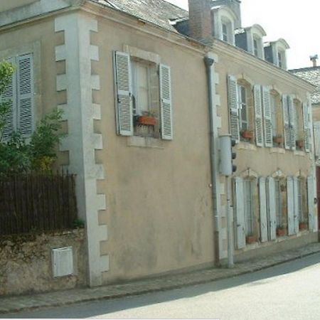 Chambres D'Hotes Le Pont Romain Montfort-le-Gesnois Exterior photo