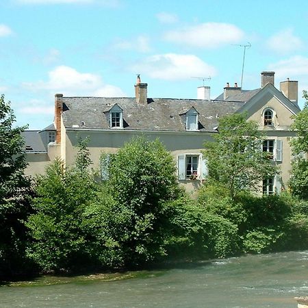 Chambres D'Hotes Le Pont Romain Montfort-le-Gesnois Exterior photo